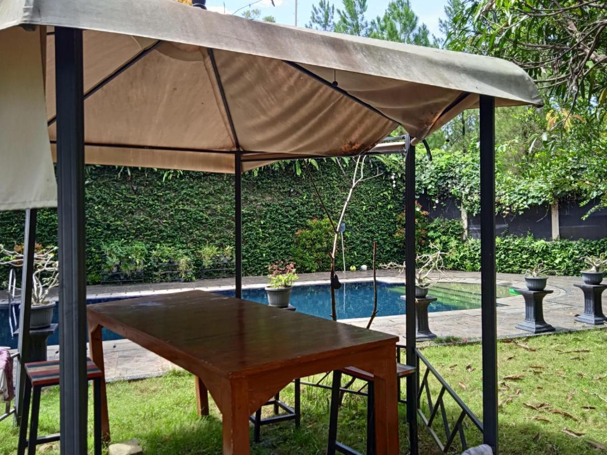 Villa Gathering Yuni Syahla Citaringgul Exterior foto
